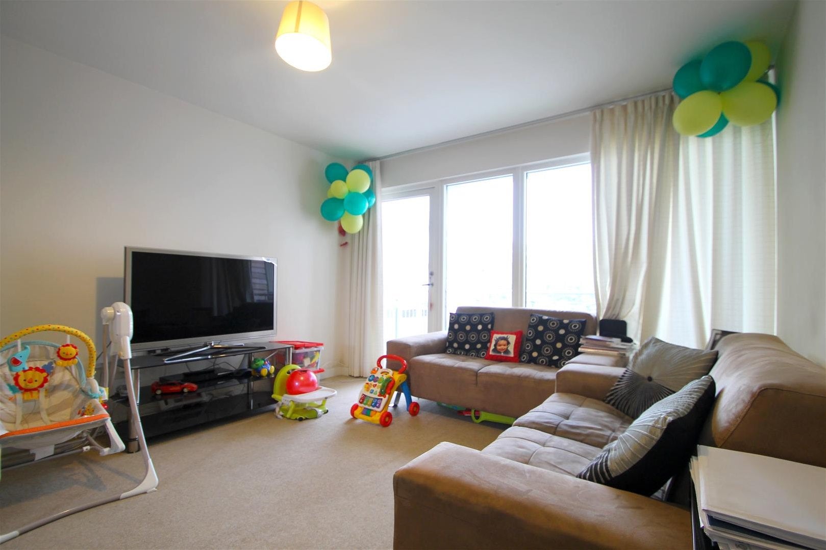 Flat Watkiss Way in Cardiff