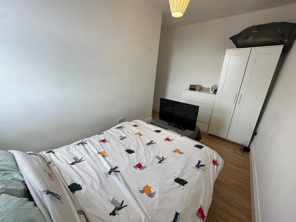 Flat The Vale/Uxbridge Road in Greater London