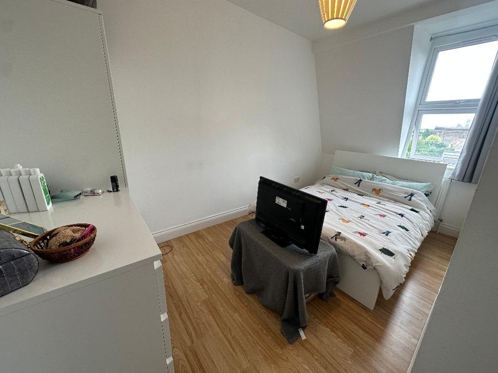 Flat The Vale/Uxbridge Road in Greater London