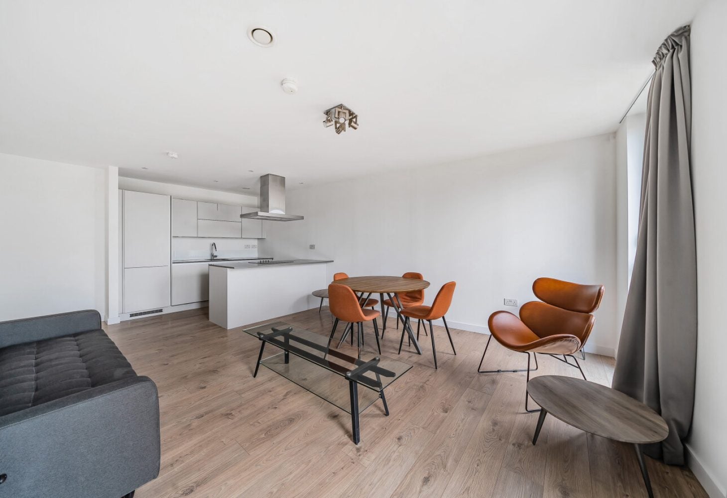Flat Leyton Road in Greater London