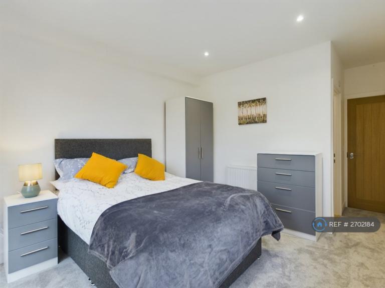Room Leigh Road in Eastleigh