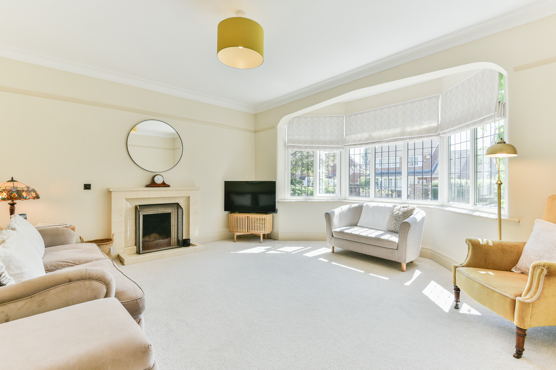 House Ramillies Avenue in Cheadle Hulme