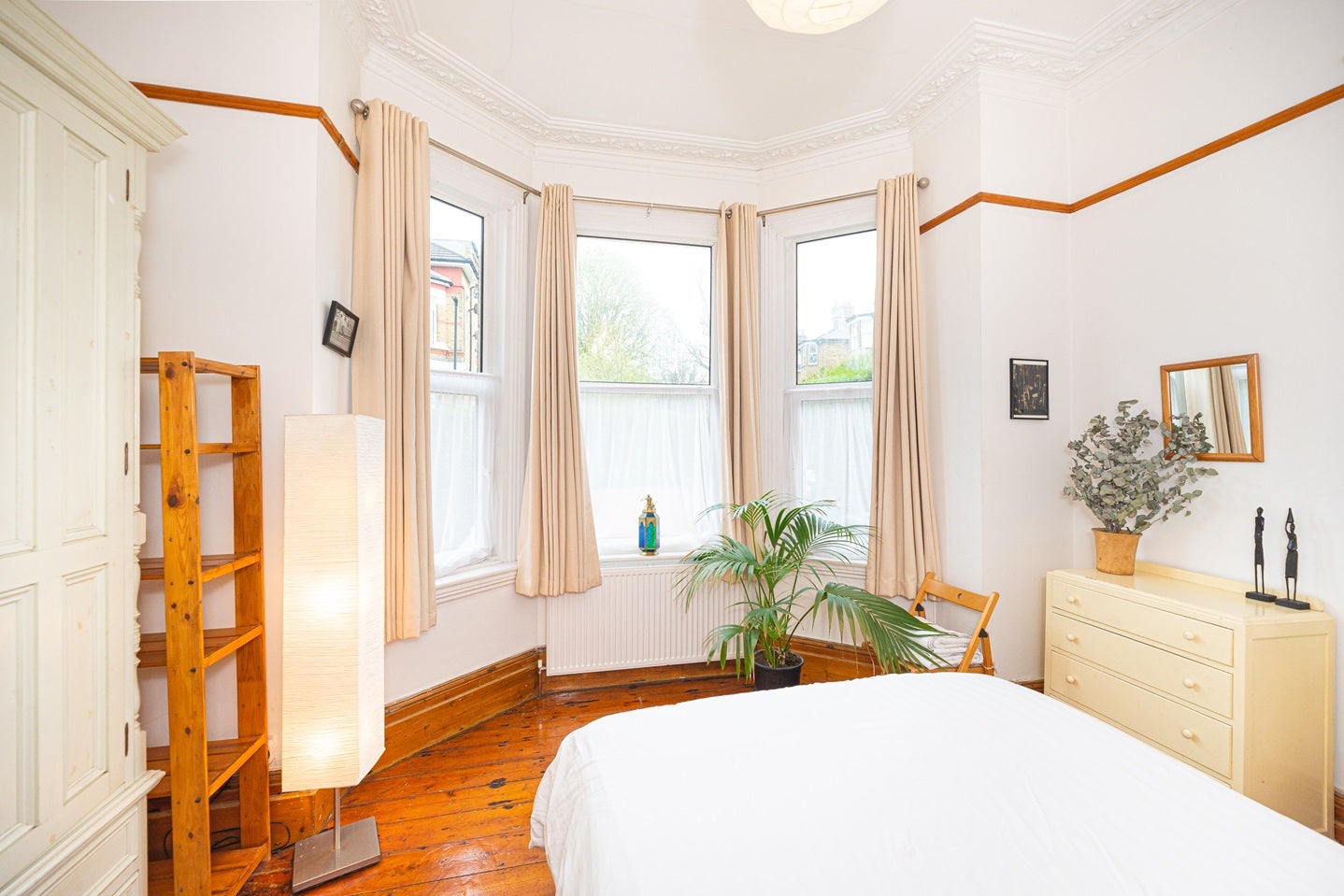 Flat Tierney Road in Greater London