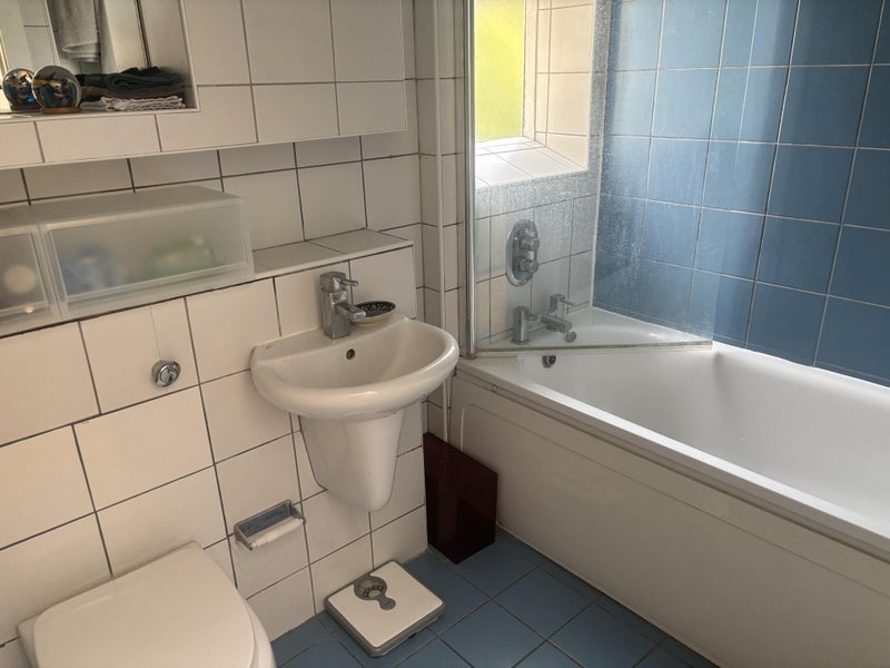 Room Purves Road in Greater London