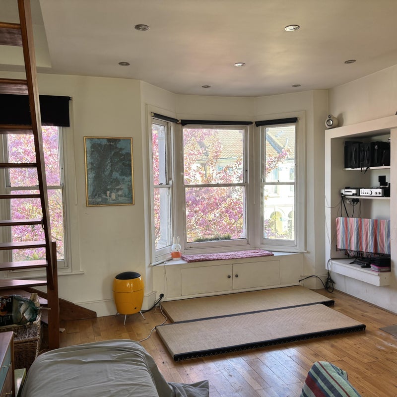 Room Purves Road in Greater London