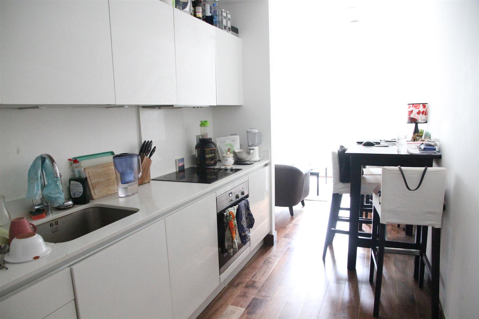 Flat Maygrove Road in Greater London