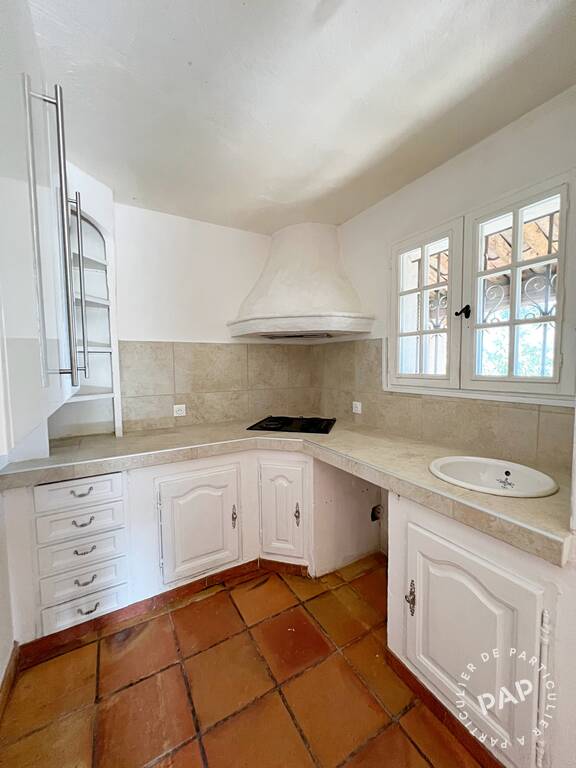 House Route de la Madeleine in Tourrettes-sur-Loup