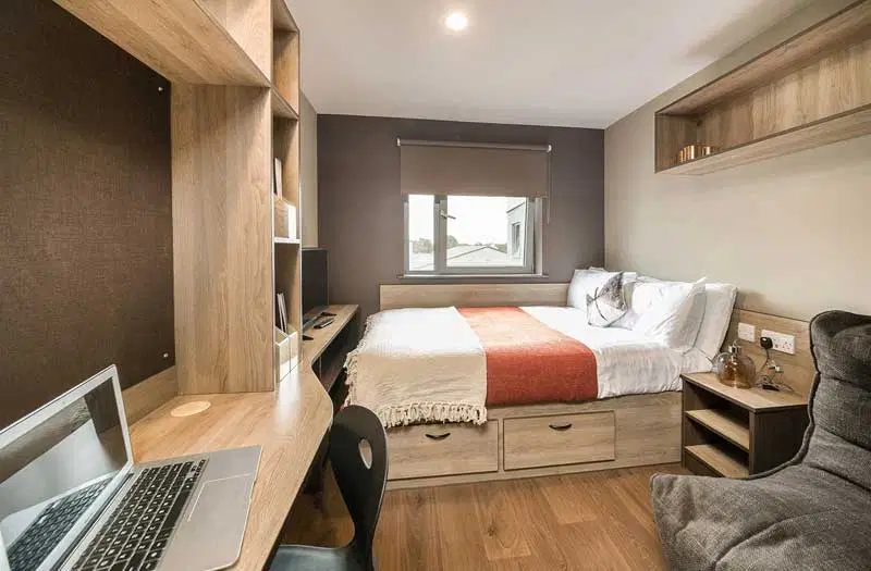 Flat Adolphus Place in Durham