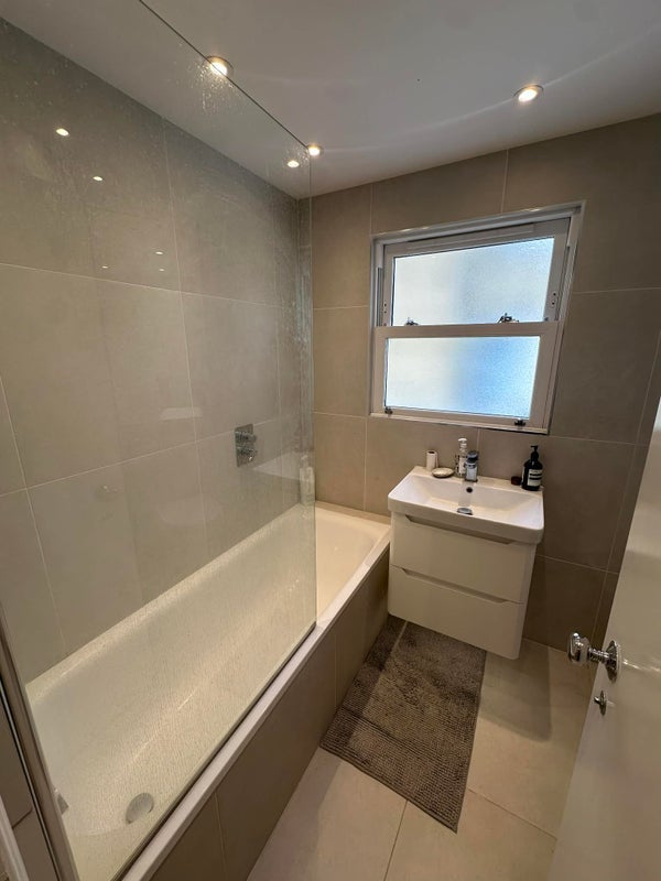 Room Beauchamp Road in Greater London