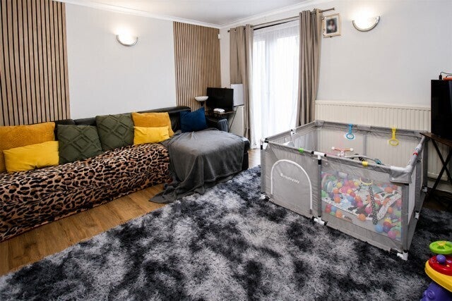House Broomfields in Basildon
