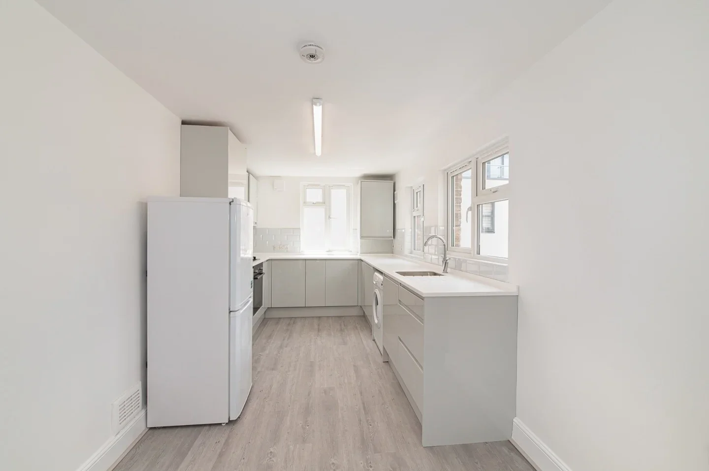 Flat Marmion Mews in Greater London