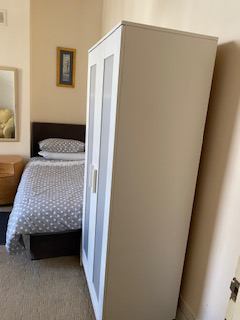 Room Berriman Road in Greater London