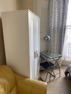 Room Berriman Road in Greater London