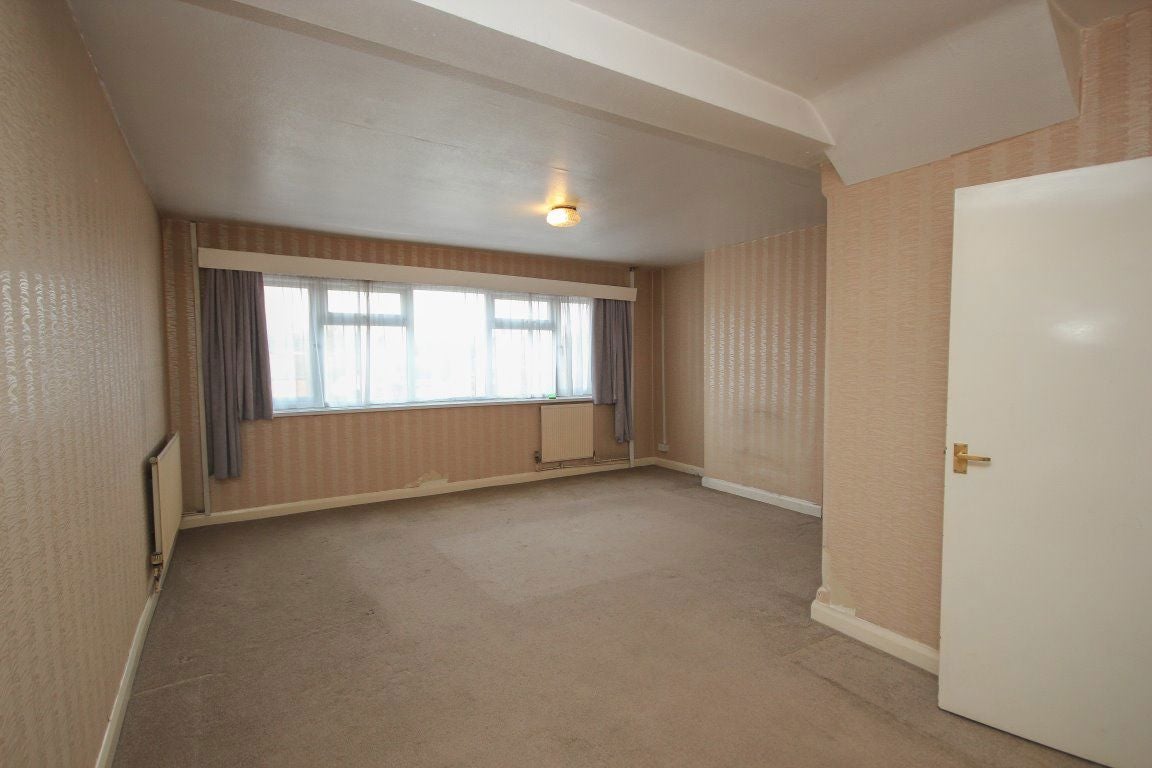 Flat Quinton Park in Coventry