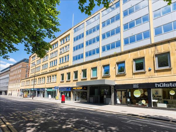 Flat Wine Street in Bristol