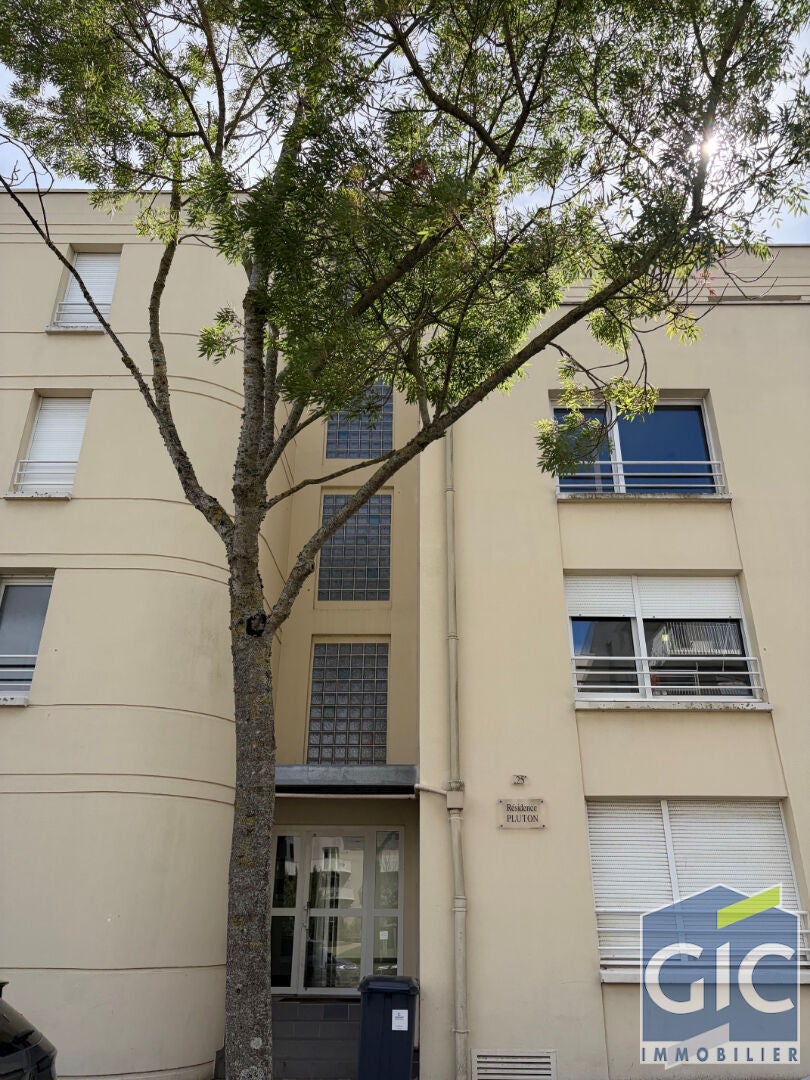 Flat Rue René Cassin in Caen