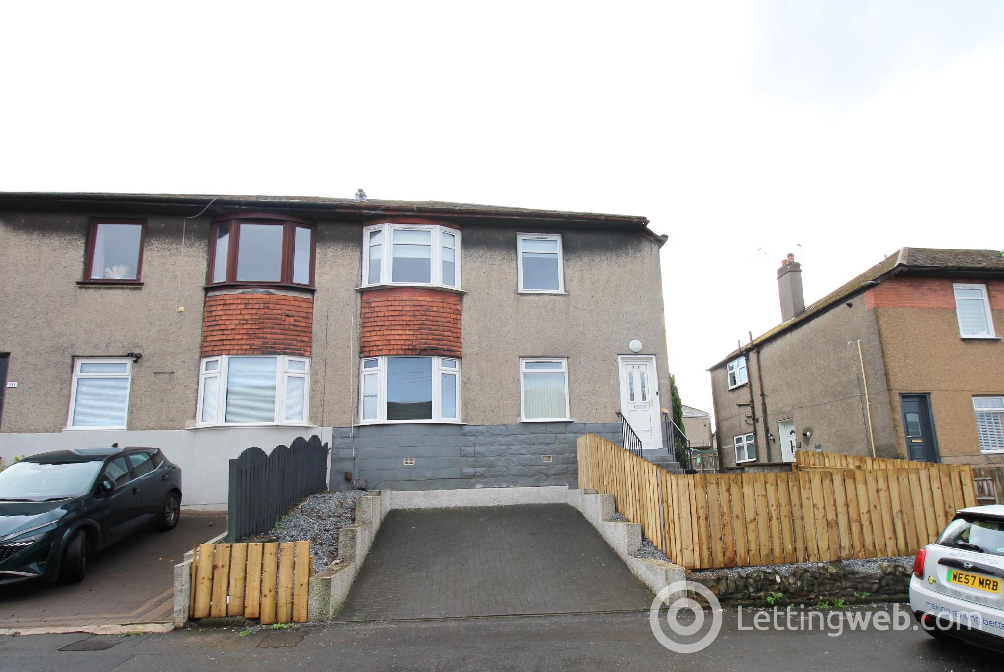 Flat Chirnside Road in Glasgow