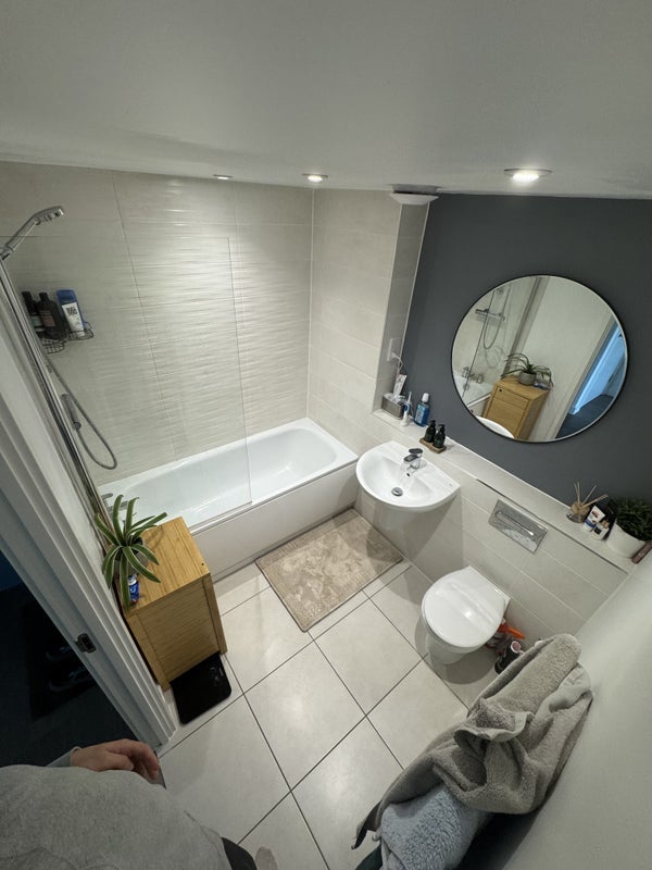 Room Colliery Close in Bristol