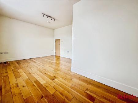 Flat Saint James Street in Cheltenham