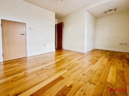 Flat Saint James Street in Cheltenham