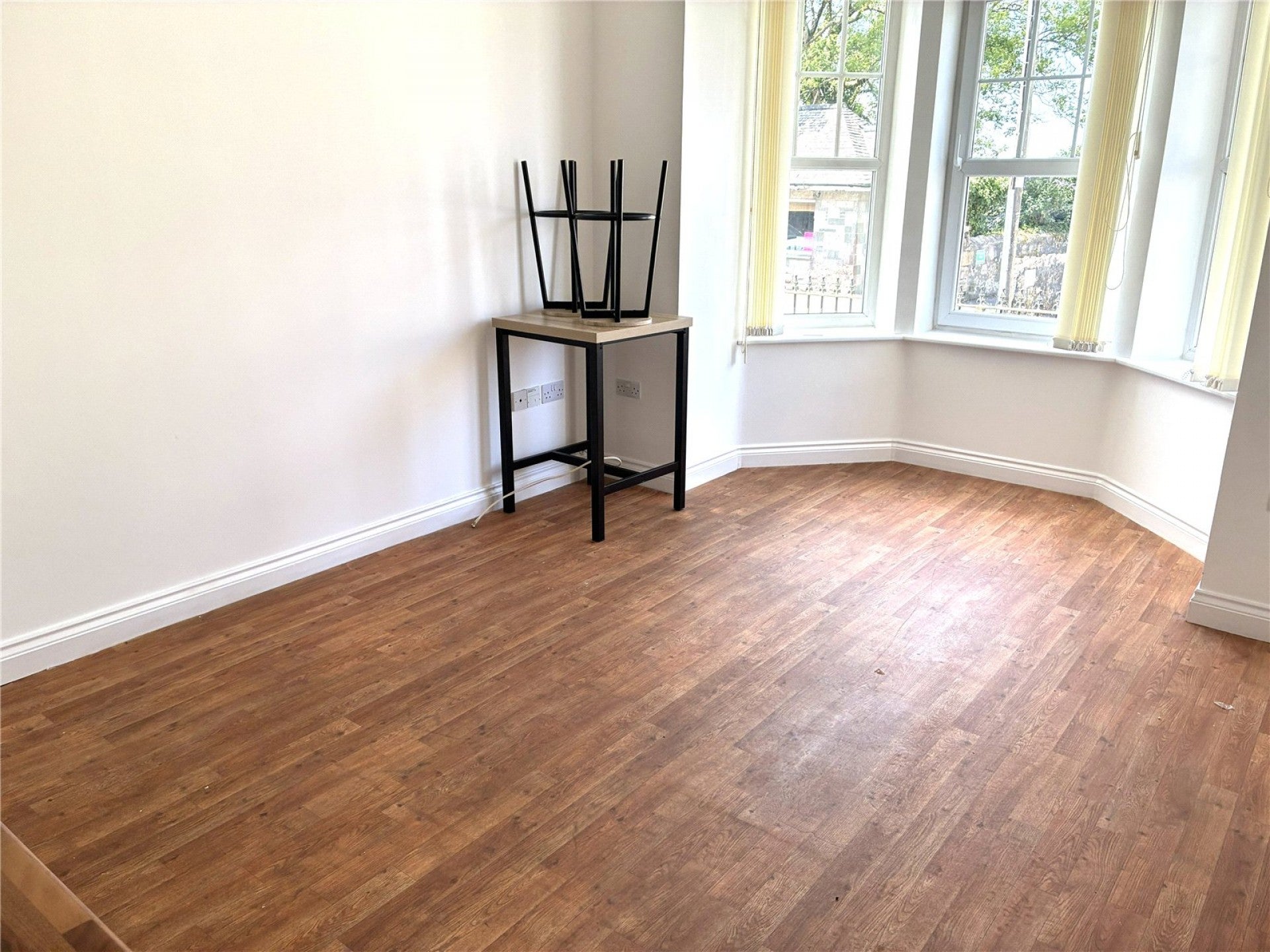 Flat Hendra Heights in St Dennis
