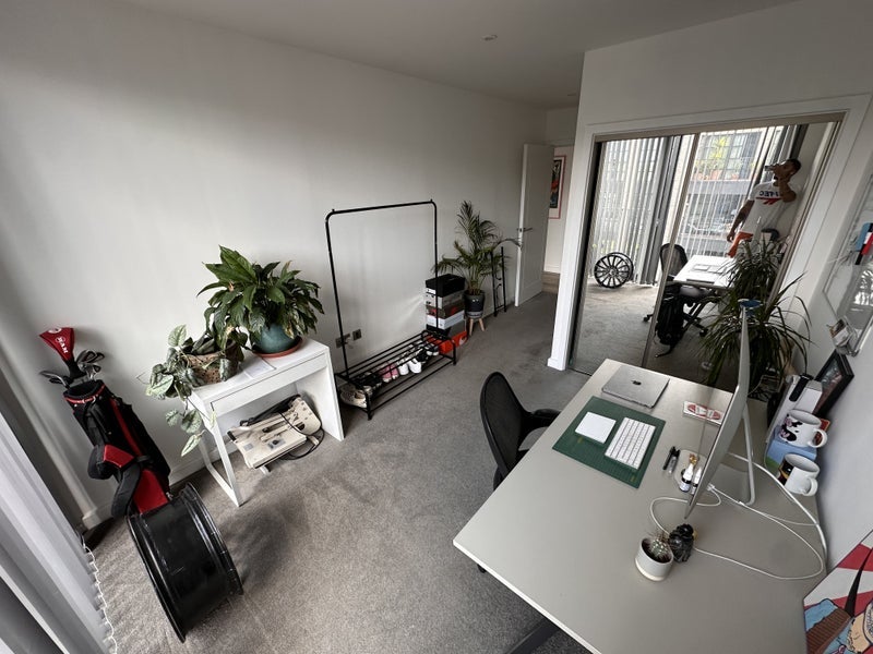 Room Hepscott Road in Greater London