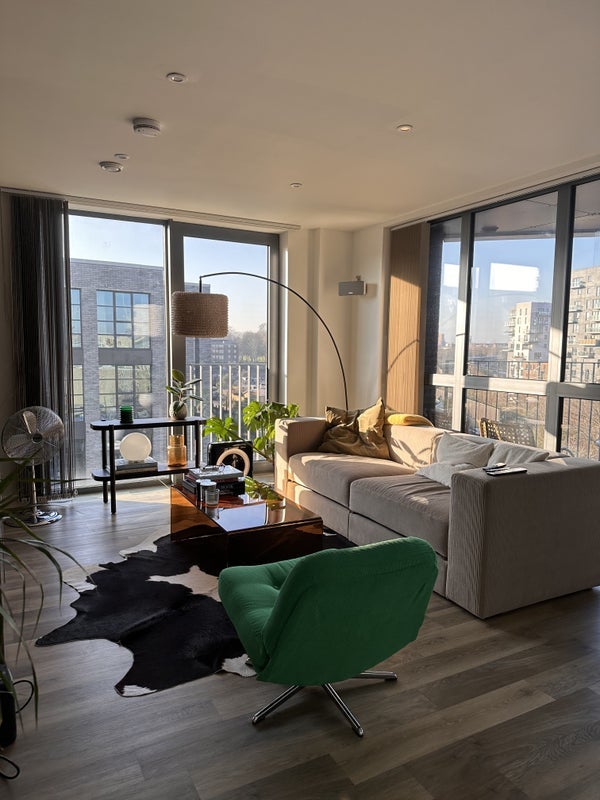 Room Hepscott Road in Greater London