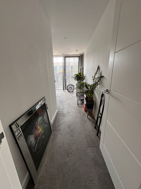 Room Hepscott Road in Greater London
