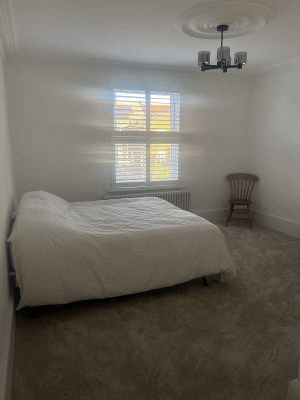 Room Lushington Road in Greater London