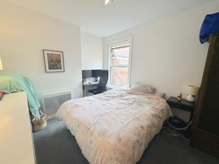 Flat Elm Grove in Portsmouth