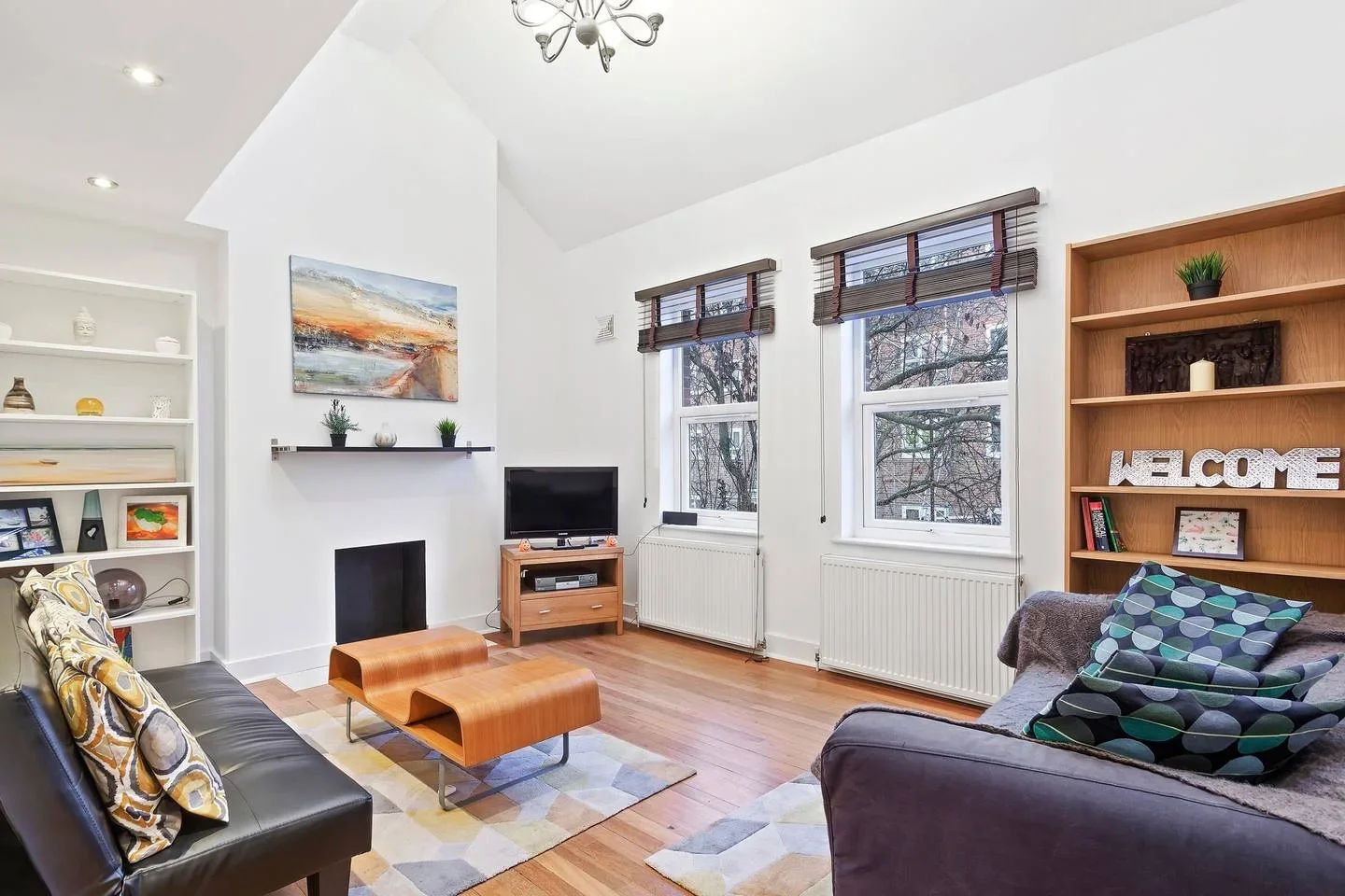 Flat Prothero Road in Greater London