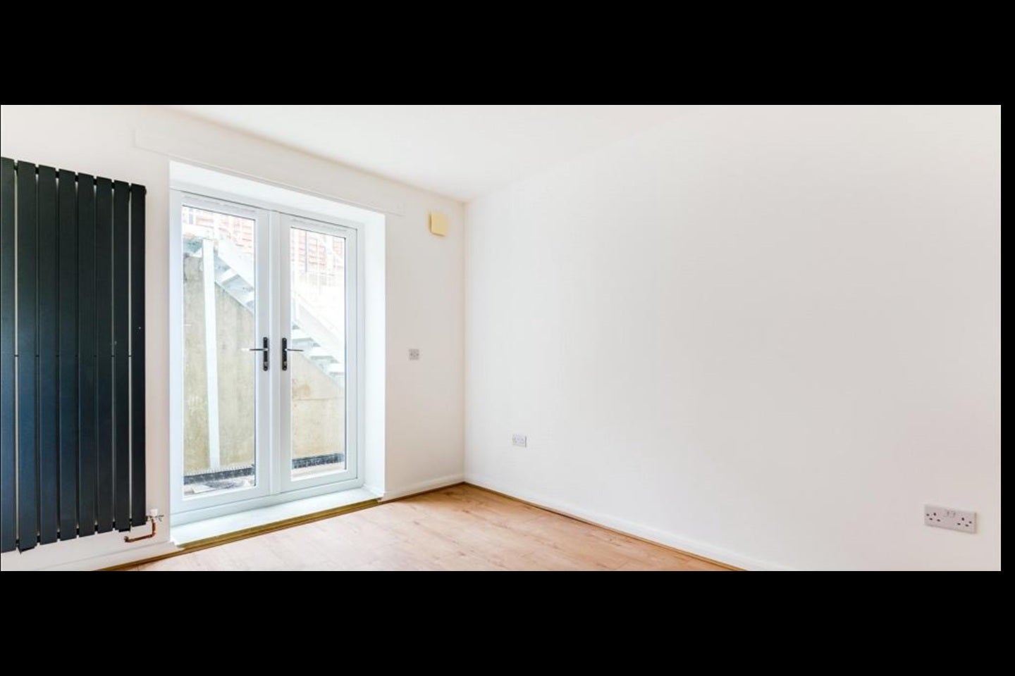 Flat Prothero Road in Greater London