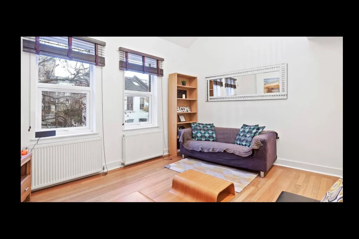 Flat Prothero Road in Greater London