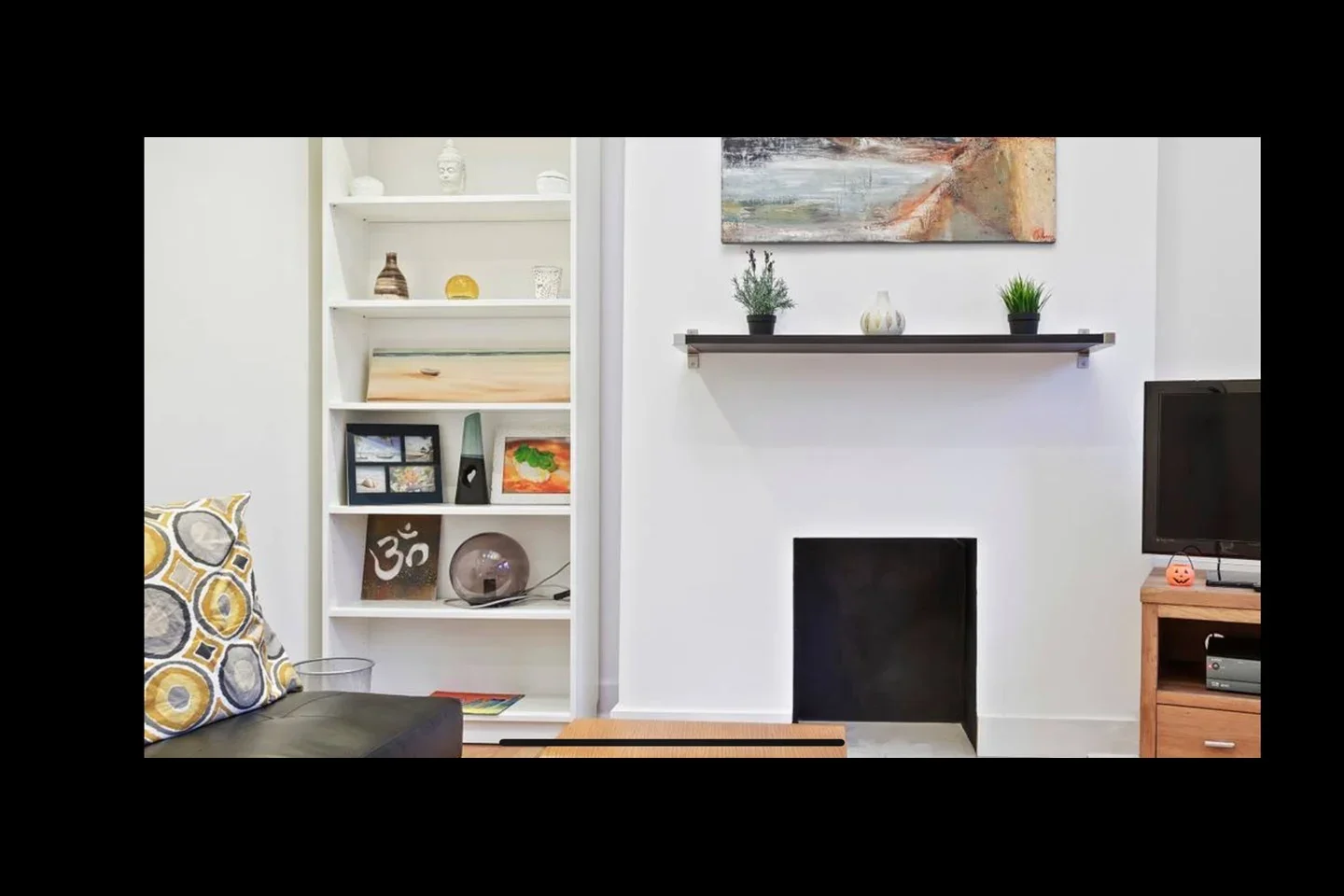 Flat Prothero Road in Greater London