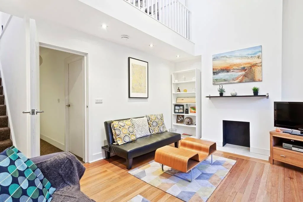 Flat Prothero Road in Greater London