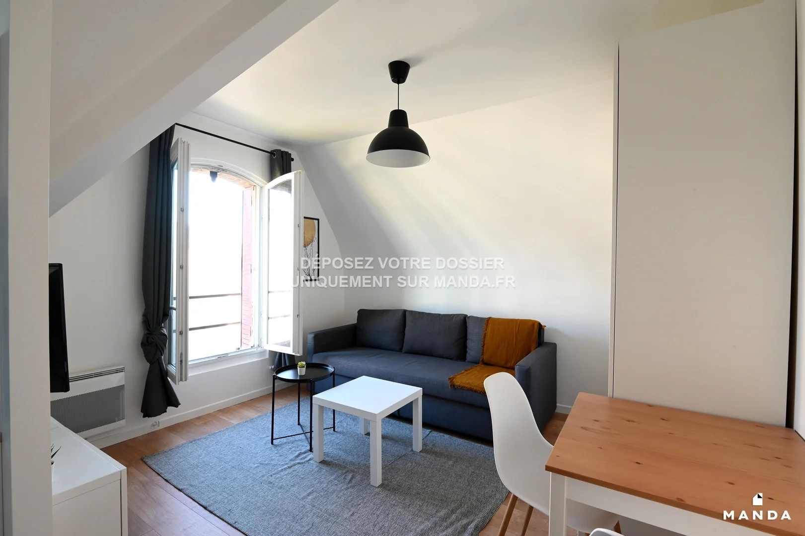 Flat Rue des Monts Clairs in Colombes