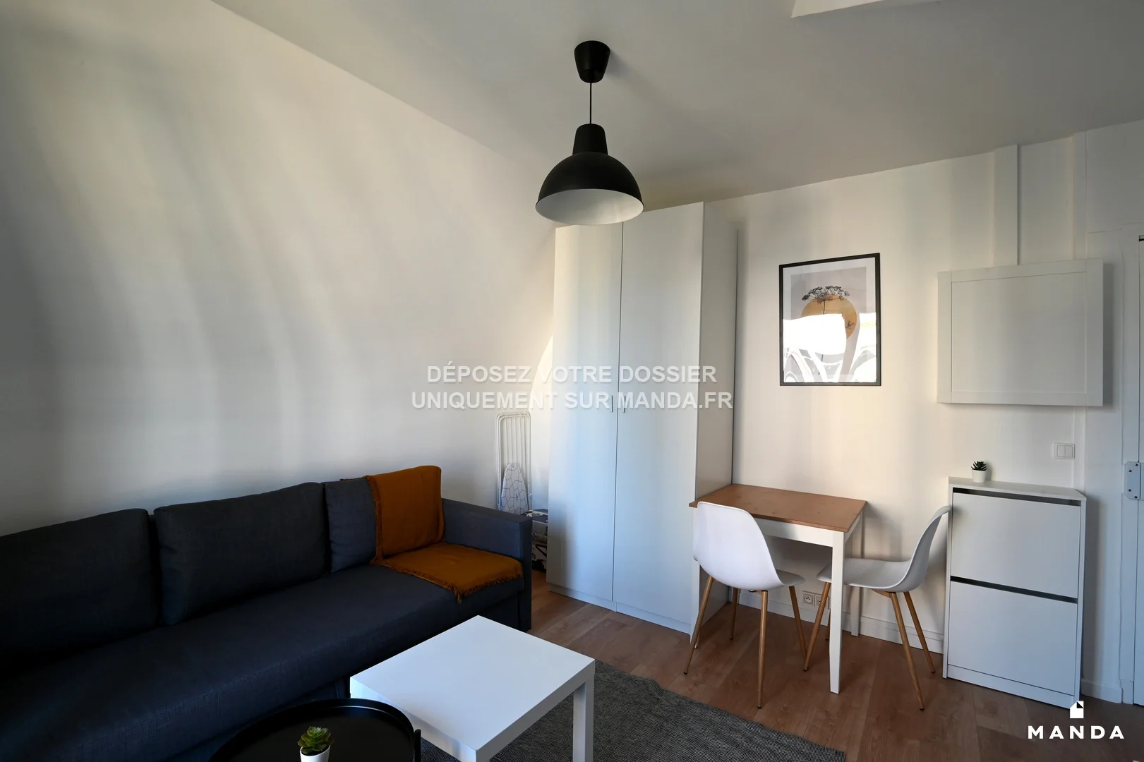 Flat Rue des Monts Clairs in Colombes