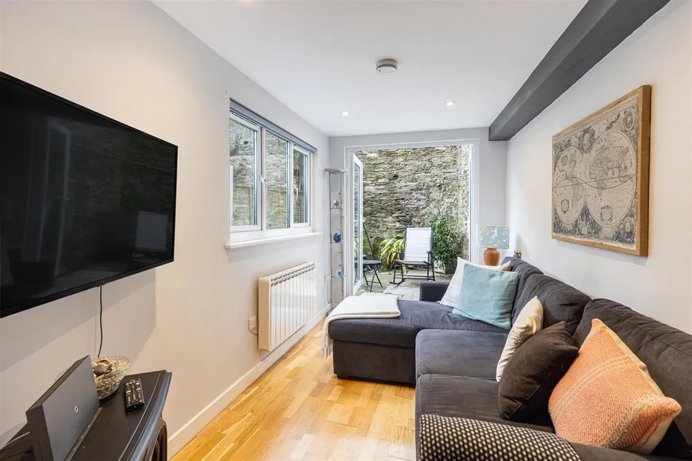 Flat Clarence Street in South Hams