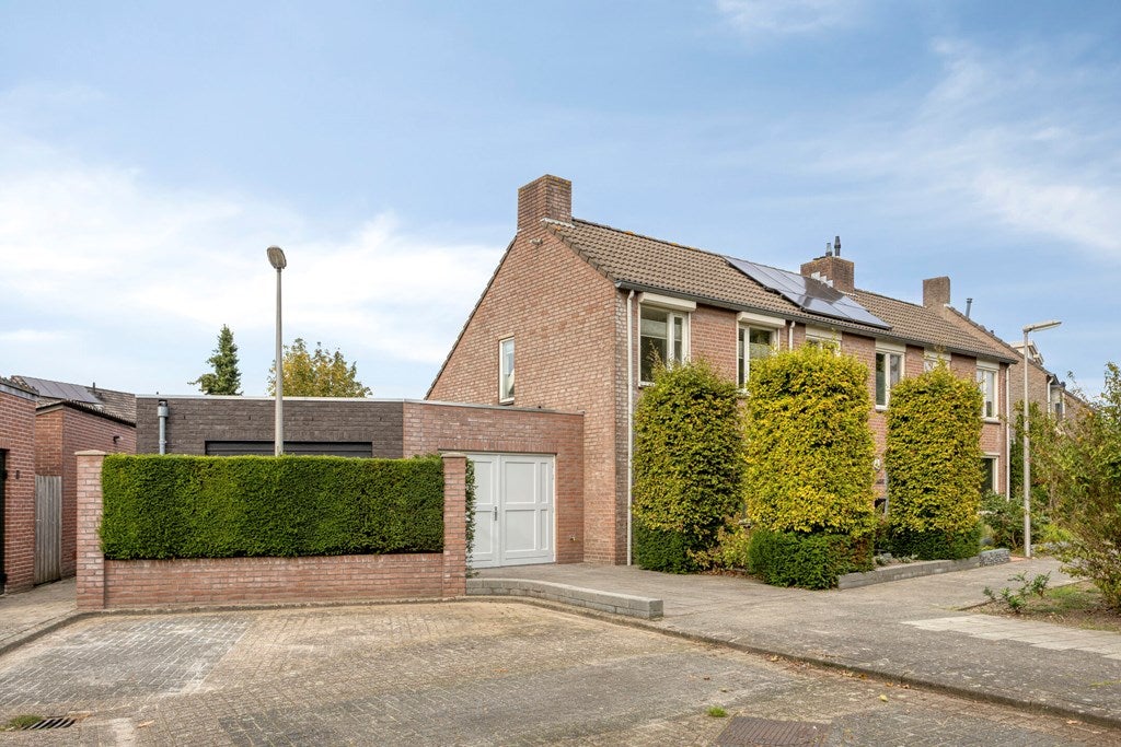 Huis Bruine Akkers 6 in Maarheeze