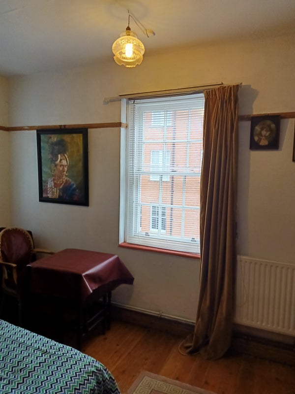 Room Regency Street in City of Westminster