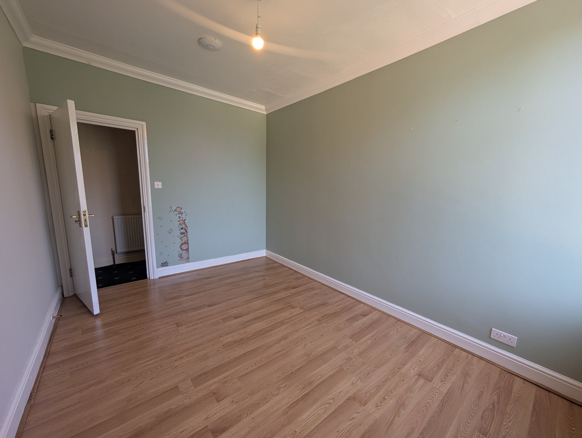 Flat Willesden Lane in Greater London