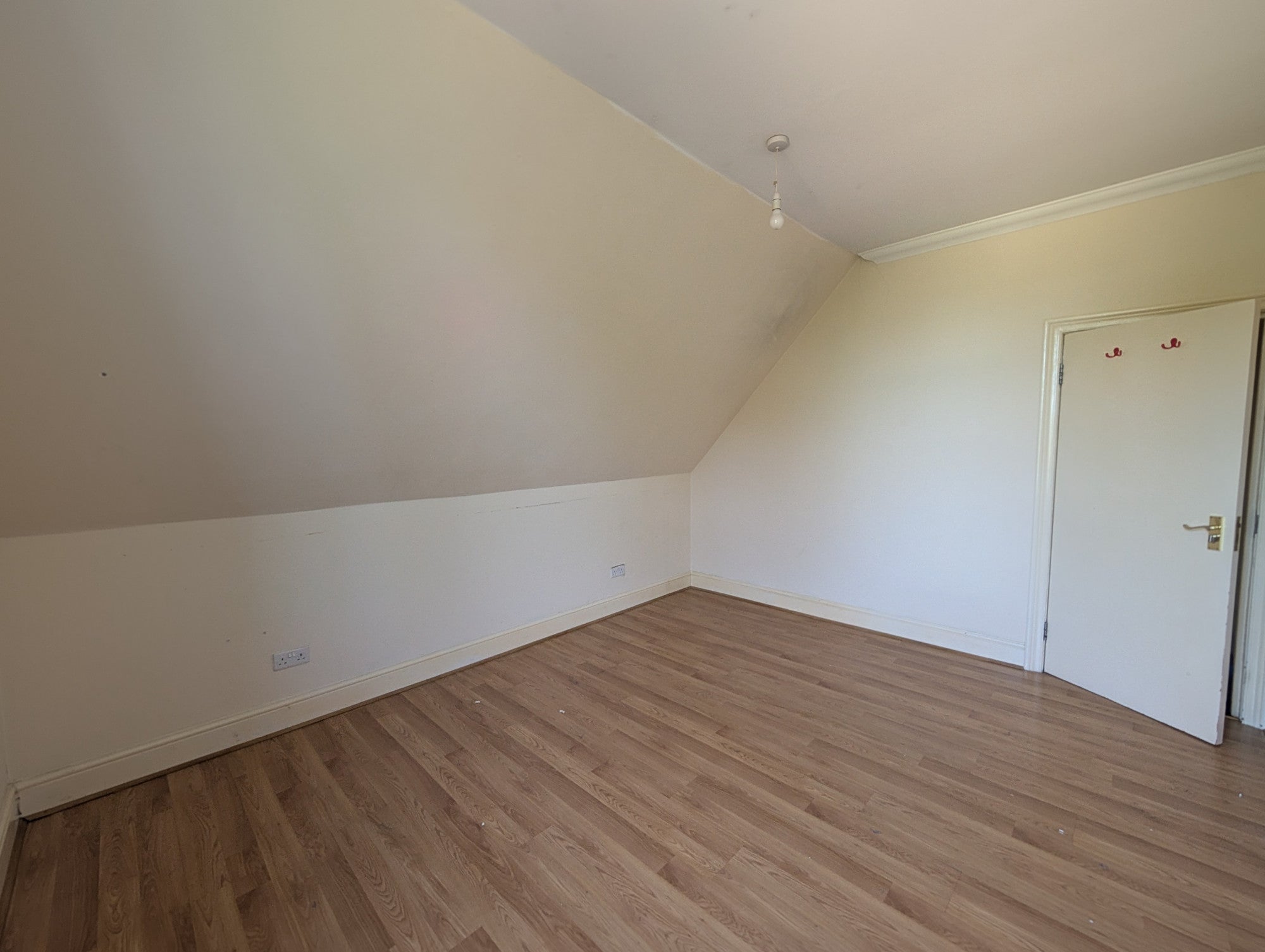 Flat Willesden Lane in Greater London