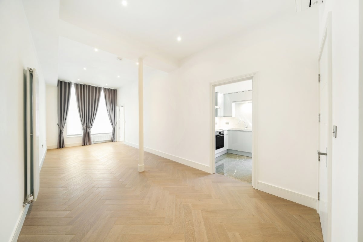 Flat Garway Road in City of Westminster
