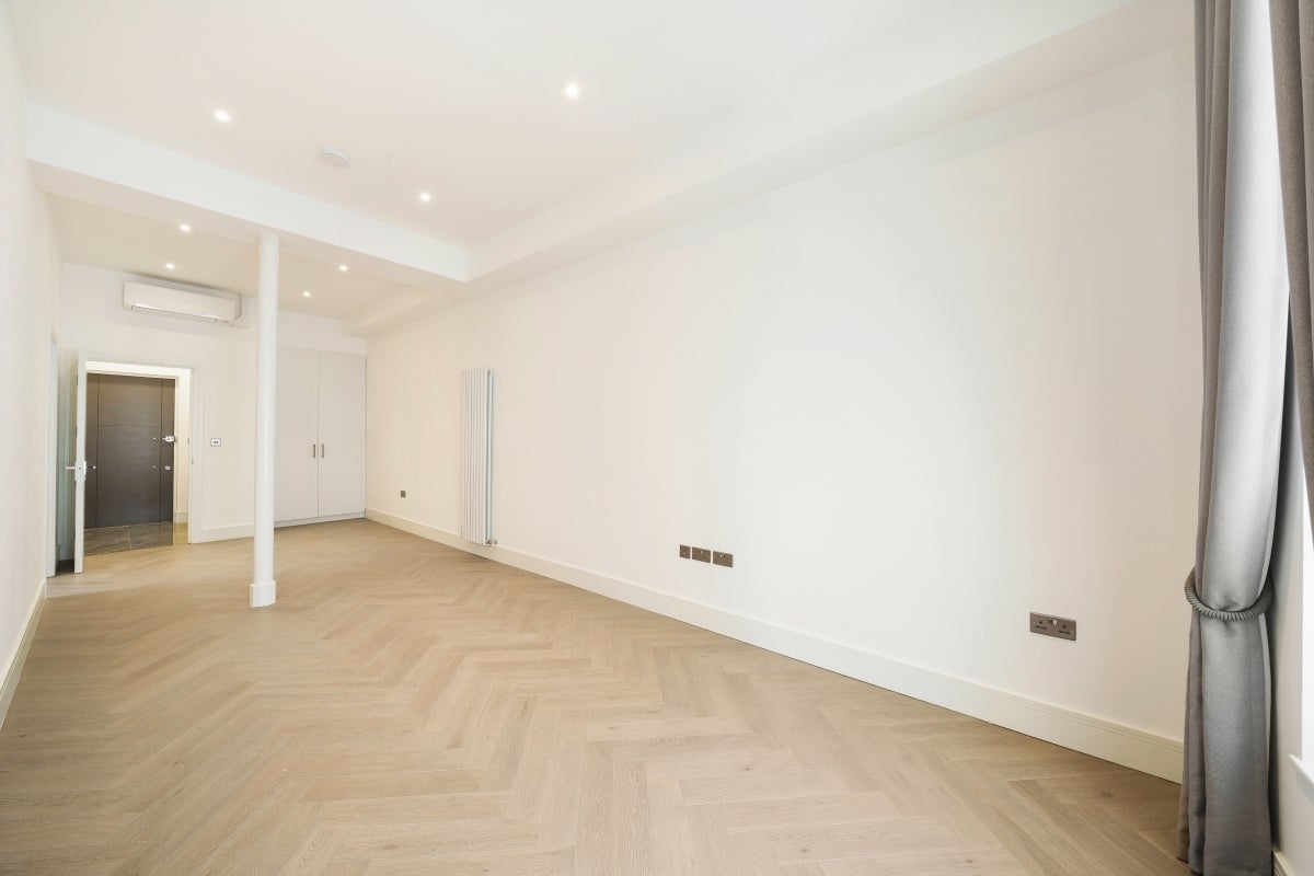 Flat Garway Road in City of Westminster