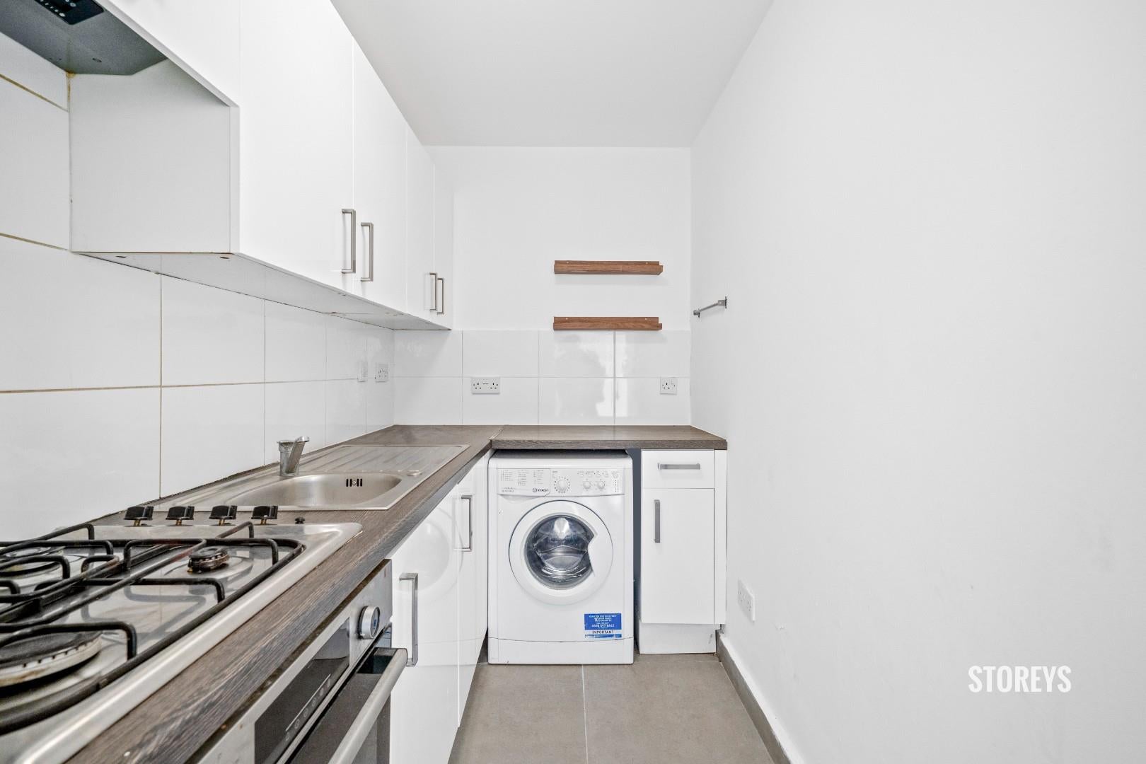 Flat Wilberforce Road in Greater London