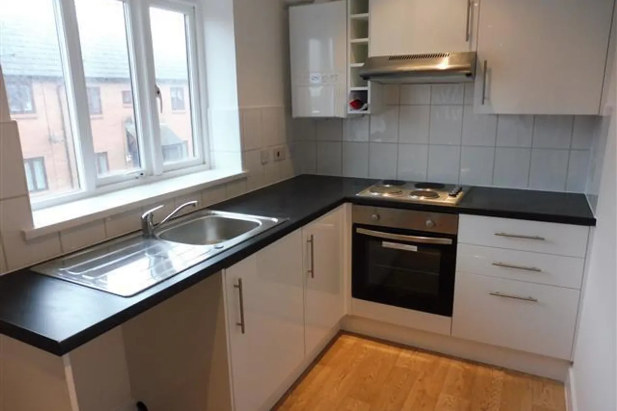 Flat Staverton Grove in Milton Keynes