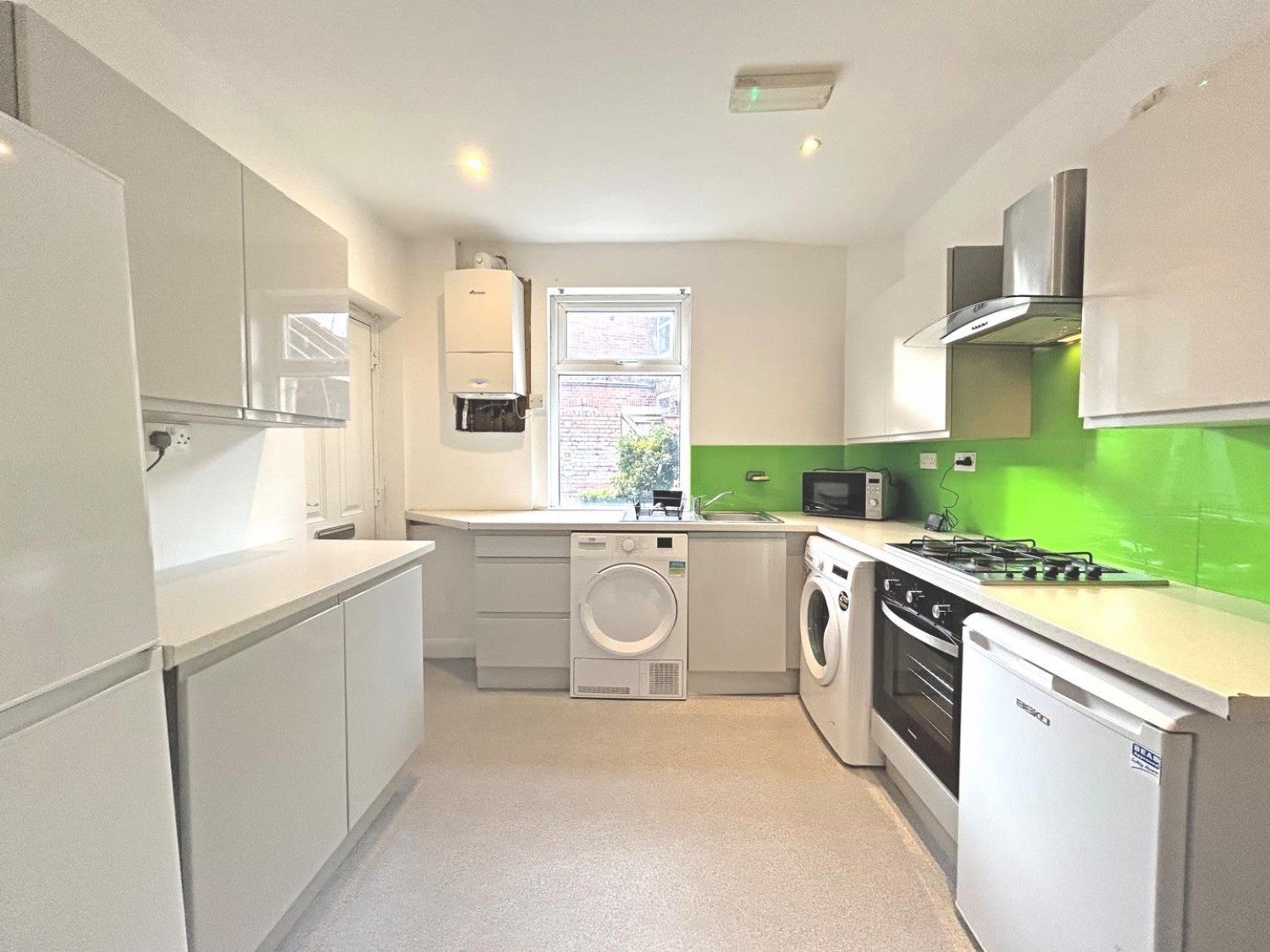 Flat Shoreham Street in Sheffield