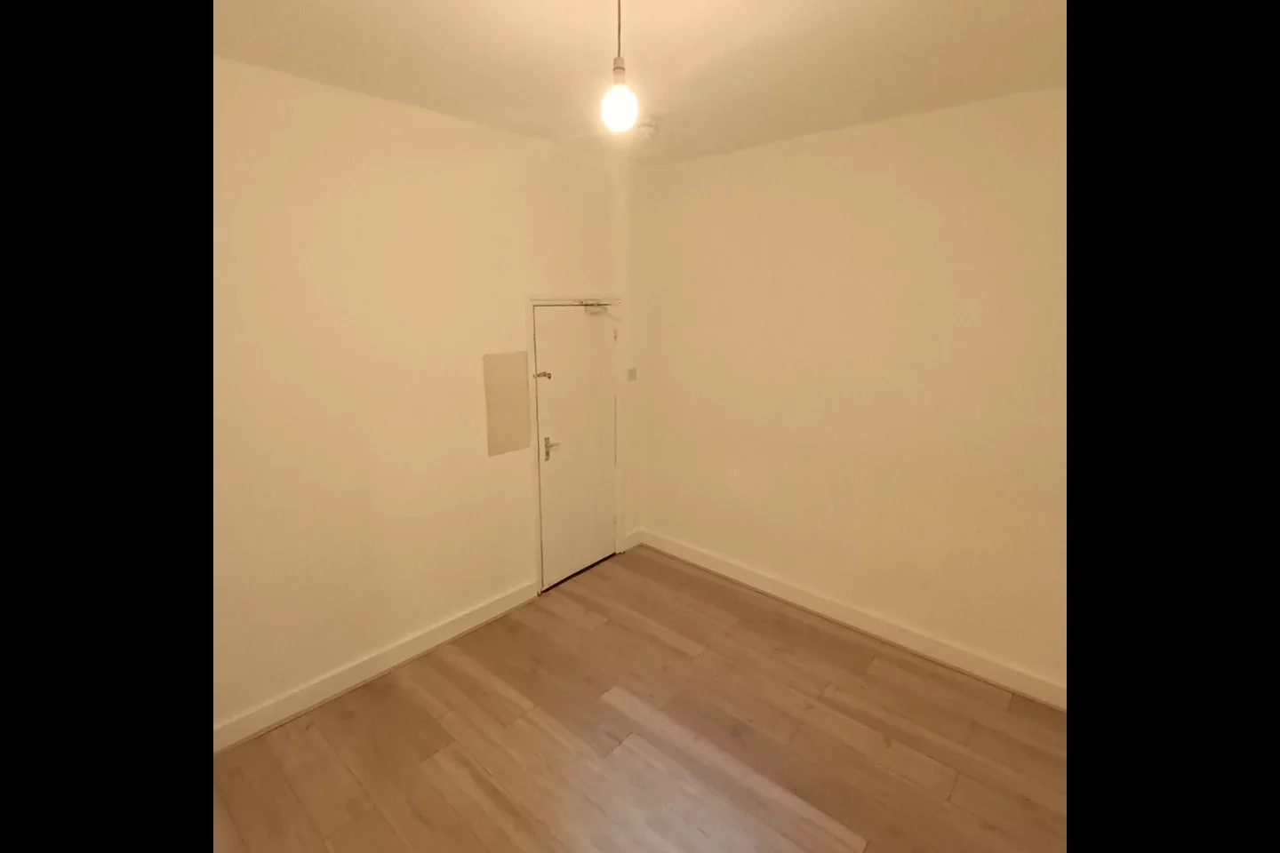 Flat Crystal Palace Road in Greater London