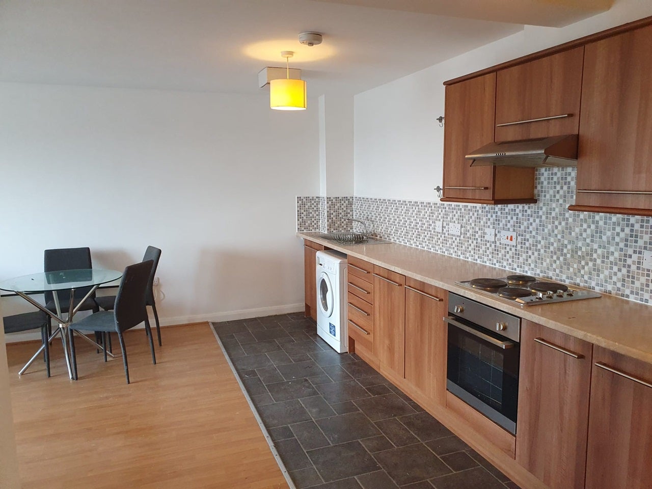 Flat Eccles New Road in Salford