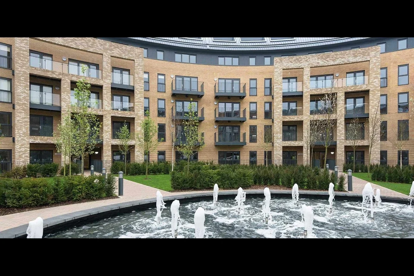 Flat Howard Road in Greater London